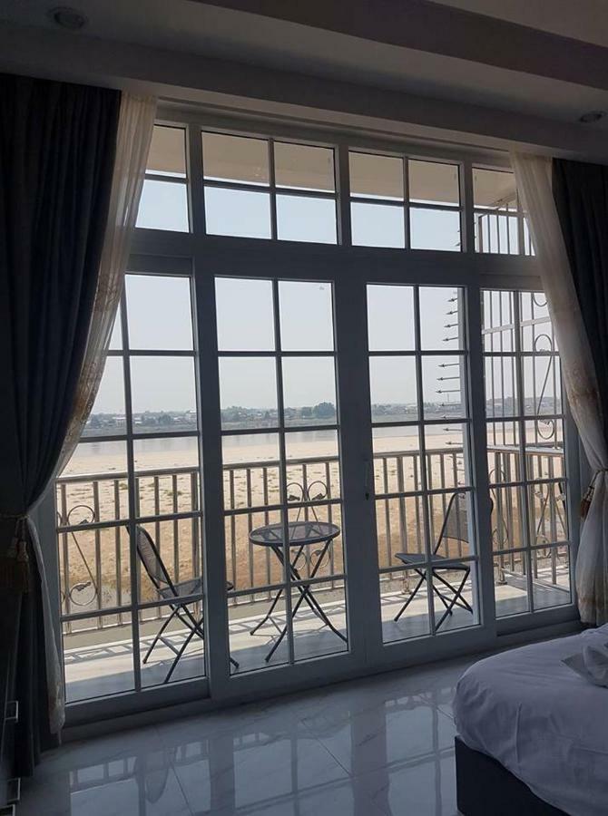 Sunset Mekong Apartment Vientiane Exterior foto